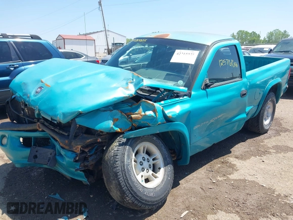 1997 Dodge Dakota z VIN 1B7GG26Y5VS253054, wystawiony jako IAAI lot #42215925 z przebiegiem 125 768 mil mil oraz . Historia ofert i sprzedaży dostępna na DreamBid. Obrazek 6.