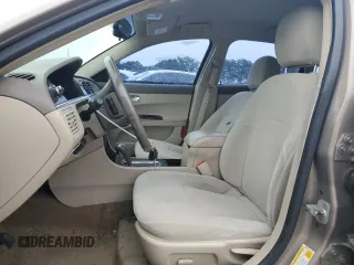 2007 Buick LaCrosse CX z VIN 2G4WC582471177696, wystawiony jako Copart lot #58557985 z przebiegiem Nie podano mil oraz Szkoda całkowita • Salvage title. Historia ofert i sprzedaży dostępna na DreamBid. Obrazek 7.