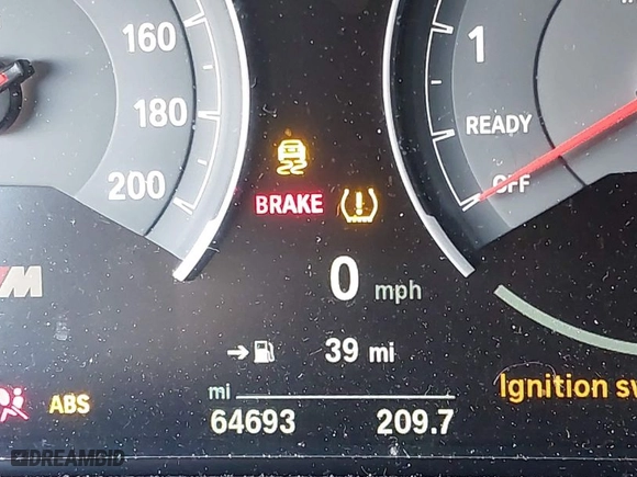 2017 BMW M3 with VIN WBS8M9C55H5G84086, listed as a IAAI auction lot 41464448 with NaN miles. Bid and sale history available at carsss.com. Image 7.