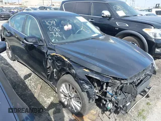 2020 Infiniti Q50 3.0t LUXE with VIN JN1EV7APXLM202775, listed as a IAAI auction lot 41501318 with 73,132 mi miles. Bid and sale history available at carsss.com. Image 1.