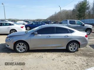 2016 Chrysler 200 Limited with VIN 1C3CCCAB8GN133550, listed as a IAAI auction lot 41728797 with 87,776 mi miles. Bid and sale history available at carsss.com. Image 14.