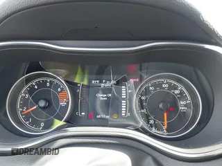 2021 Jeep Cherokee Latitude Plus z VIN 1C4PJMLB6MD117029, wystawiony jako IAAI lot #42167039 z przebiegiem 68 717 mil mil oraz . Historia ofert i sprzedaży dostępna na DreamBid. Obrazek 7.