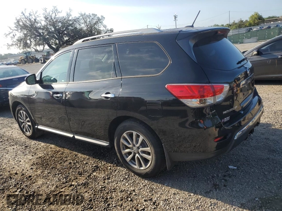 2015 Nissan Pathfinder SV with VIN 5N1AR2MN2FC626602, listed as a Copart auction lot 51052895 with 116,712 mi miles and Salvage title. Bid and sale history available at DreamBid. Image 2.