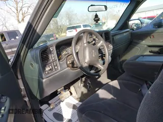 1999 GMC New Sierra 1500 SLE with VIN 1GTEK14T4XE539051, listed as a IAAI auction lot 41472124 with 151,088 mi miles. Bid and sale history available at carsss.com. Image 8.