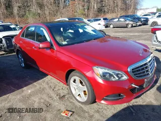 2016 Mercedes-Benz E-Class E 350 Luxury with VIN WDDHF8JB7GB235760, listed as a IAAI auction lot 41011457 with 63,005 mi miles. Bid and sale history available at carsss.com. Image 1.