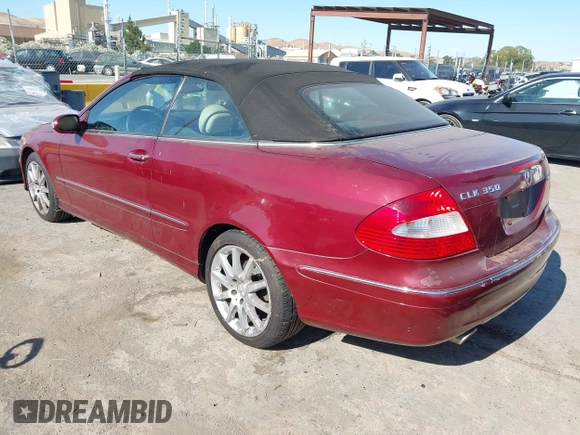 2007 Mercedes-Benz CLK 350 z VIN WDBTK56F97F229640, wystawiony jako IAAI lot #42655767 z przebiegiem 131 159 mil mil oraz . Historia ofert i sprzedaży dostępna na DreamBid. Obrazek 3.