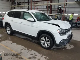 2018 Volkswagen Atlas SE z VIN 1V2KR2CA2JC569381, wystawiony jako IAAI lot #41843200 z przebiegiem 87 769 mil mil oraz . Historia ofert i sprzedaży dostępna na DreamBid. Obrazek 1.