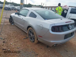 2014 Ford Mustang V6 с VIN 1ZVBP8AM4E5302273, выставлен на аукционе IAAI как лот 42288143 с пробегом 192 690 миль миль и . История ставок и продаж доступна на DreamBid. Изображение 3.