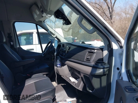 2022 Ford Transit Passenger XL with VIN 1FBAX2C82NKA59550, listed as a IAAI auction lot 41753792 with 46,019 mi miles and . Bid and sale history available at DreamBid. Image 5.