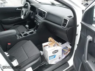 2020 Kia Sportage LX with VIN KNDPM3AC5L7736800, listed as a IAAI auction lot 41757962 with 55,792 mi miles. Bid and sale history available at carsss.com. Image 5.