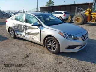 2016 Hyundai Sonata SE с VIN 5NPE24AF4GH352926, выставлен на аукционе IAAI как лот 41689726 с пробегом 176 187 миль миль и . История ставок и продаж доступна на DreamBid. Изображение 1.