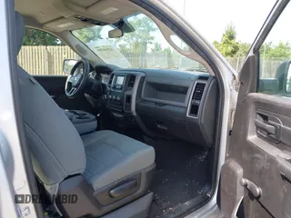 2018 Ram 1500 Tradesman with VIN 3C6JR6DG8JG129127, listed as a IAAI auction lot 42540299 with 117,414 mi miles and . Bid and sale history available at DreamBid. Image 5.