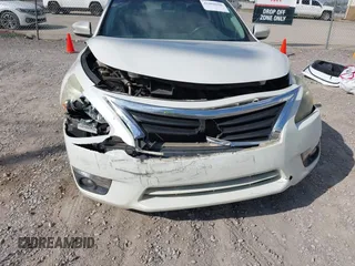 2014 Nissan Altima SV with VIN 1N4AL3AP1EC328418, listed as a IAAI auction lot 41800996 with 195,350 mi miles and . Bid and sale history available at DreamBid. Image 6.