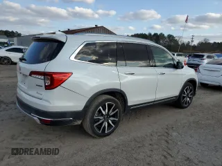 2021 Honda Pilot Touring 8-Passenger with VIN 5FNYF5H92MB001840, listed as a Copart auction lot 43236895 with 63,402 mi miles and Salvage Title. Bid and sale history available at DreamBid. Image 3.