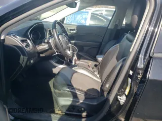 2019 Jeep Compass Latitude с VIN 3C4NJCBB8KT855599, выставлен на аукционе Copart как лот 57831005 с пробегом 111 761 миль миль и Списание • Salvage title. История ставок и продаж доступна на DreamBid. Изображение 7.