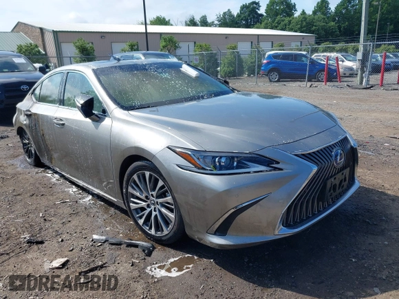 2021 Lexus ES 300h with VIN 58ADA1C19MU007427, listed as a IAAI auction lot 42683609 with Not provided miles and . Bid and sale history available at DreamBid. Image 1.