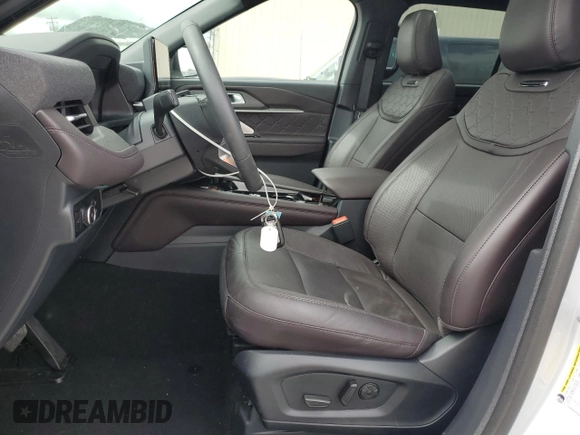 2025 Ford Explorer Platinum with VIN 1FMWK8HC6SGB57457, listed as a Copart auction lot 53721195 with 4,956 mi miles and Salvage title. Bid and sale history available at DreamBid. Image 7.