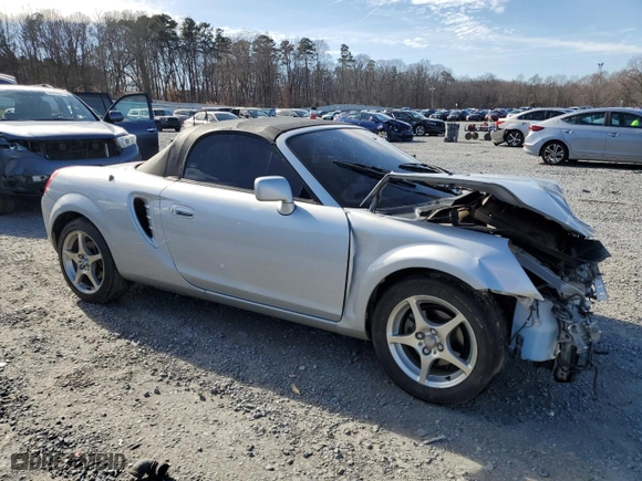 2005 Toyota MR2 Spyder with VIN JTDFR320850073039, listed as a Copart auction lot 43901685 with 0 mi miles and Salvage Title. Bid and sale history available at carsss.com. Image 4.