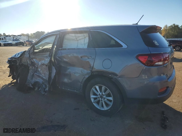 2020 Kia Sorento LX V6 with VIN 5XYPG4A59LG631484, listed as a Copart auction lot 81757724 with 139,325 mi miles and Salvage Title. Bid and sale history available at carsss.com. Image 2.