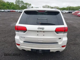 2018 Jeep Grand Cherokee High Altitude z VIN 1C4RJFCG7JC216122, wystawiony jako IAAI lot #42221311 z przebiegiem 121 852 mil mil oraz . Historia ofert i sprzedaży dostępna na DreamBid. Obrazek 16.