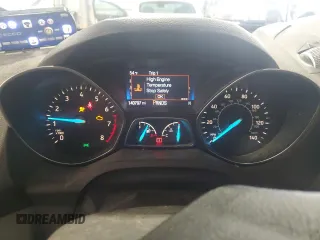 2019 Ford Escape SE z VIN 1FMCU9GD9KUA05798, wystawiony jako Copart lot #55701735 z przebiegiem 140 797 mil mil oraz Tytuł czysty. Historia ofert i sprzedaży dostępna na DreamBid. Obrazek 9.