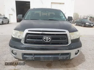2013 Toyota Tundra z VIN 5TFRM5F19DX063197, wystawiony jako IAAI lot #41799886 z przebiegiem 351 859 mil mil oraz . Historia ofert i sprzedaży dostępna na DreamBid. Obrazek 12.