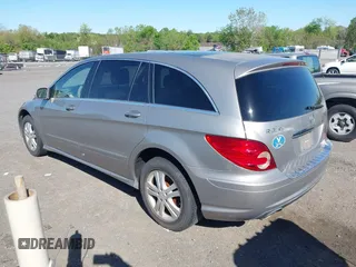 2008 Mercedes-Benz R 3.5L with VIN 4JGCB65E58A082677, listed as a IAAI auction lot 42079869 with 168,754 mi miles. Bid and sale history available at carsss.com. Image 3.