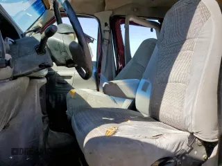 2001 Ford Econoline Passenger XL with VIN 1FBSS31L21HA40360, listed as a Copart auction lot 46909575 with 317,780 mi miles and Salvage title. Bid and sale history available at DreamBid. Image 7.