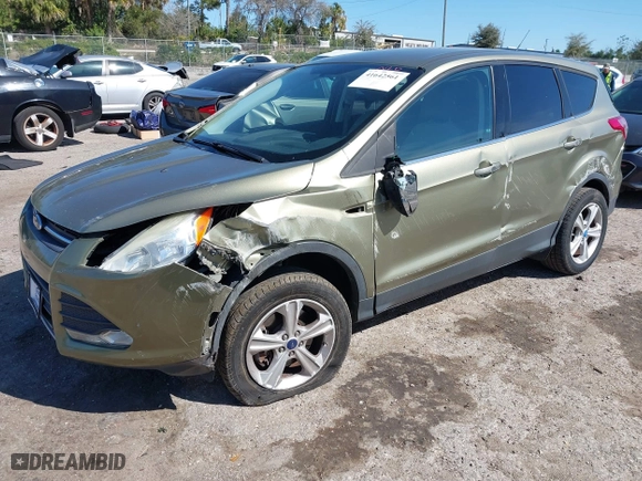 2013 Ford Escape SE with VIN 1FMCU9G92DUB27532, listed as a IAAI auction lot 41642561 with 142,499 mi miles. Bid and sale history available at carsss.com. Image 17.