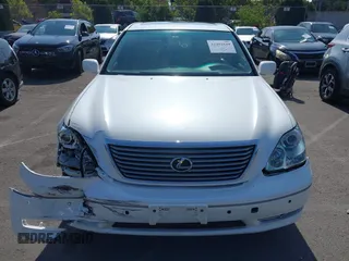 2005 Lexus LS 430 z VIN JTHBN36F755000674, wystawiony jako IAAI lot #42454159 z przebiegiem 163 787 mil mil oraz . Historia ofert i sprzedaży dostępna na DreamBid. Obrazek 12.
