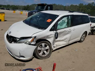 2016 Toyota Sienna LE AAS с VIN 5TDKK3DC9GS708215, выставлен на аукционе Copart как лот 52937065 с пробегом Не указан миль и Списание • Salvage title. История ставок и продаж доступна на DreamBid. Изображение 1.