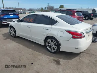 2015 Nissan Altima SL with VIN 1N4BL3AP1FC448712, listed as a IAAI auction lot 41834580 with 165,633 mi miles and . Bid and sale history available at carsss.com. Image 3.