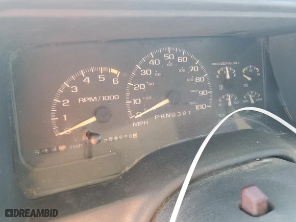 1996 Chevrolet C/K 1500 with VIN 1GCEC19M8TE240459, listed as a Copart auction lot 44001335 with 259,576 mi miles and Salvage Title. Bid and sale history available at carsss.com. Image 9.