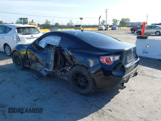 2014 Scion FR-S z VIN JF1ZNAA11E8702526, wystawiony jako IAAI lot #42068499 z przebiegiem 79 312 mil mil oraz . Historia ofert i sprzedaży dostępna na DreamBid. Obrazek 3.