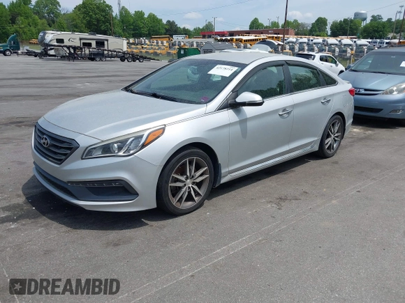 2015 Hyundai Sonata Sport with VIN 5NPE34AB1FH093398, listed as a IAAI auction lot 42178214 with 172,018 mi miles and . Bid and sale history available at carsss.com. Image 17.