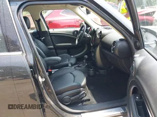 2015 MINI Countryman S z VIN WMWZC5C56FWP45115, wystawiony jako IAAI lot #42426394 z przebiegiem 52 937 mil mil oraz . Historia ofert i sprzedaży dostępna na DreamBid. Obrazek 5.