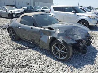 2020 Mazda MX-5 Miata Grand Touring z VIN JM1NDAD77L0414873, wystawiony jako Copart lot #54767785 z przebiegiem 47 579 mil mil oraz Szkody całkowita. Historia ofert i sprzedaży dostępna na DreamBid. Obrazek 4.