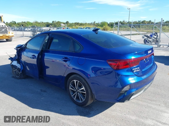 2024 Kia Forte LXS z VIN 3KPF24AD7RE779026, wystawiony jako IAAI lot #41148851 z przebiegiem Nie podano mil oraz . Historia ofert i sprzedaży dostępna na DreamBid. Obrazek 3.