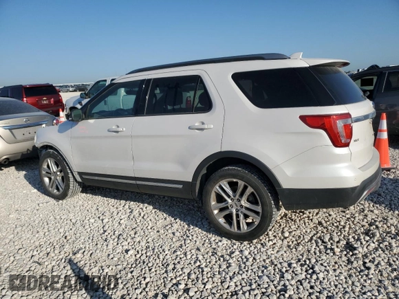 2017 Ford Explorer XLT with VIN 1FM5K7D89HGC31762, listed as a Copart auction lot 51078005 with 162,369 mi miles and Salvage Title. Bid and sale history available at DreamBid. Image 2.