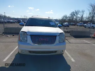 2009 GMC Yukon SLT 4SB with VIN 1GKFK33079R251967, listed as a IAAI auction lot 41901508 with 186,900 mi miles and . Bid and sale history available at DreamBid. Image 6.