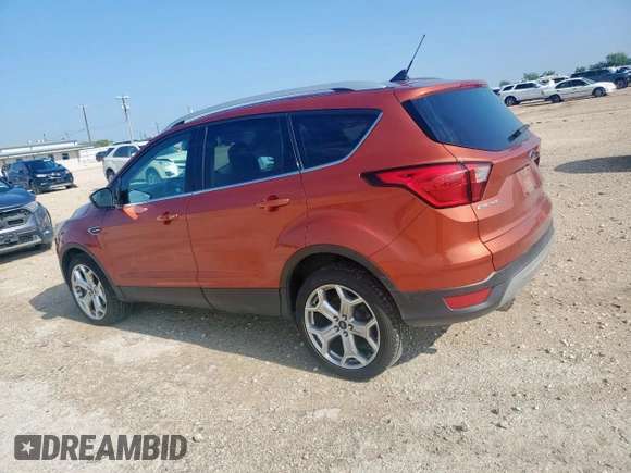 2019 Ford Escape Titanium с VIN 1FMCU9J95KUB54634, выставлен на аукционе Copart как лот 58171885 с пробегом 39 823 миль миль и Списание • Salvage title. История ставок и продаж доступна на DreamBid. Изображение 2.