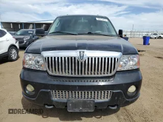 2004 Lincoln Navigator Luxury z VIN 5LMFU28R74LJ17939, wystawiony jako Copart lot #56915475 z przebiegiem 197 401 mil mil oraz Szkoda całkowita • Salvage title. Historia ofert i sprzedaży dostępna na DreamBid. Obrazek 5.