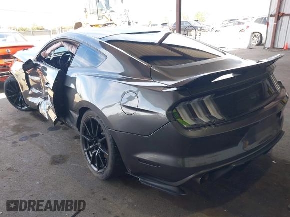2015 Ford Mustang GT z VIN 1FA6P8CF7F5370481, wystawiony jako IAAI lot #42277005 z przebiegiem 108 976 mil mil oraz . Historia ofert i sprzedaży dostępna na DreamBid. Obrazek 3.