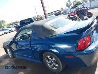 2000 Ford Mustang with VIN 1FAFP4444YF122174, listed as a IAAI auction lot 42185521 with 133,255 mi miles and . Bid and sale history available at DreamBid. Image 14.