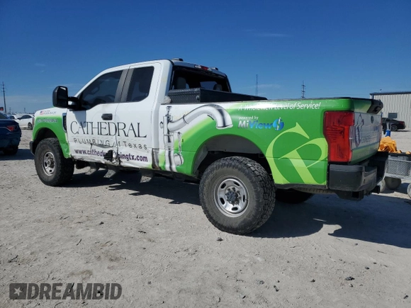 2021 Ford Super Duty F-250 SRW XL with VIN 1FT7X2B63MED50805, listed as a Copart auction lot 45662635 with 88,970 mi miles and Salvage Title. Bid and sale history available at carsss.com. Image 2.