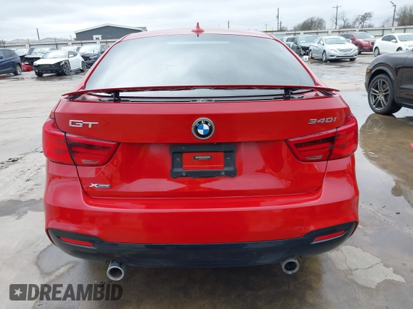 2018 BMW 3 Series 340i xDrive with VIN WBA8Y3C53JG451398, listed as a IAAI auction lot 41516884 with 88,609 mi miles and . Bid and sale history available at carsss.com. Image 16.