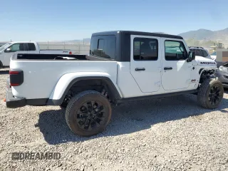 2021 Jeep Gladiator Mojave with VIN 1C6JJTEG2ML554046, listed as a Copart auction lot 54058304 with 53,143 mi miles and Salvage title. Bid and sale history available at DreamBid. Image 3.