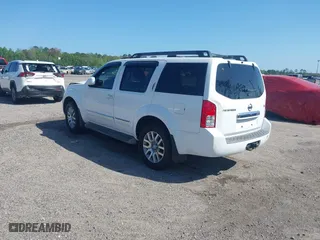 2012 Nissan Pathfinder SV with VIN 5N1AR1NN1CC616194, listed as a IAAI auction lot 40821219 with 104,698 mi miles. Bid and sale history available at carsss.com. Image 3.