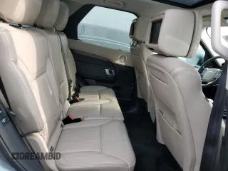 2017 Land Rover Discovery HSE with VIN SALRRBBK7HA015360, listed as a Copart auction lot 49690365 with 81,699 mi miles and Clean Title. Bid and sale history available at carsss.com. Image 11.
