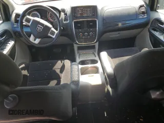 2014 Dodge Grand Caravan SXT z VIN 2C4RDGCG8ER103869, wystawiony jako Copart lot #61835365 z przebiegiem 193 139 mil mil oraz Czysty tytuł • Clean title. Historia ofert i sprzedaży dostępna na DreamBid. Obrazek 8.